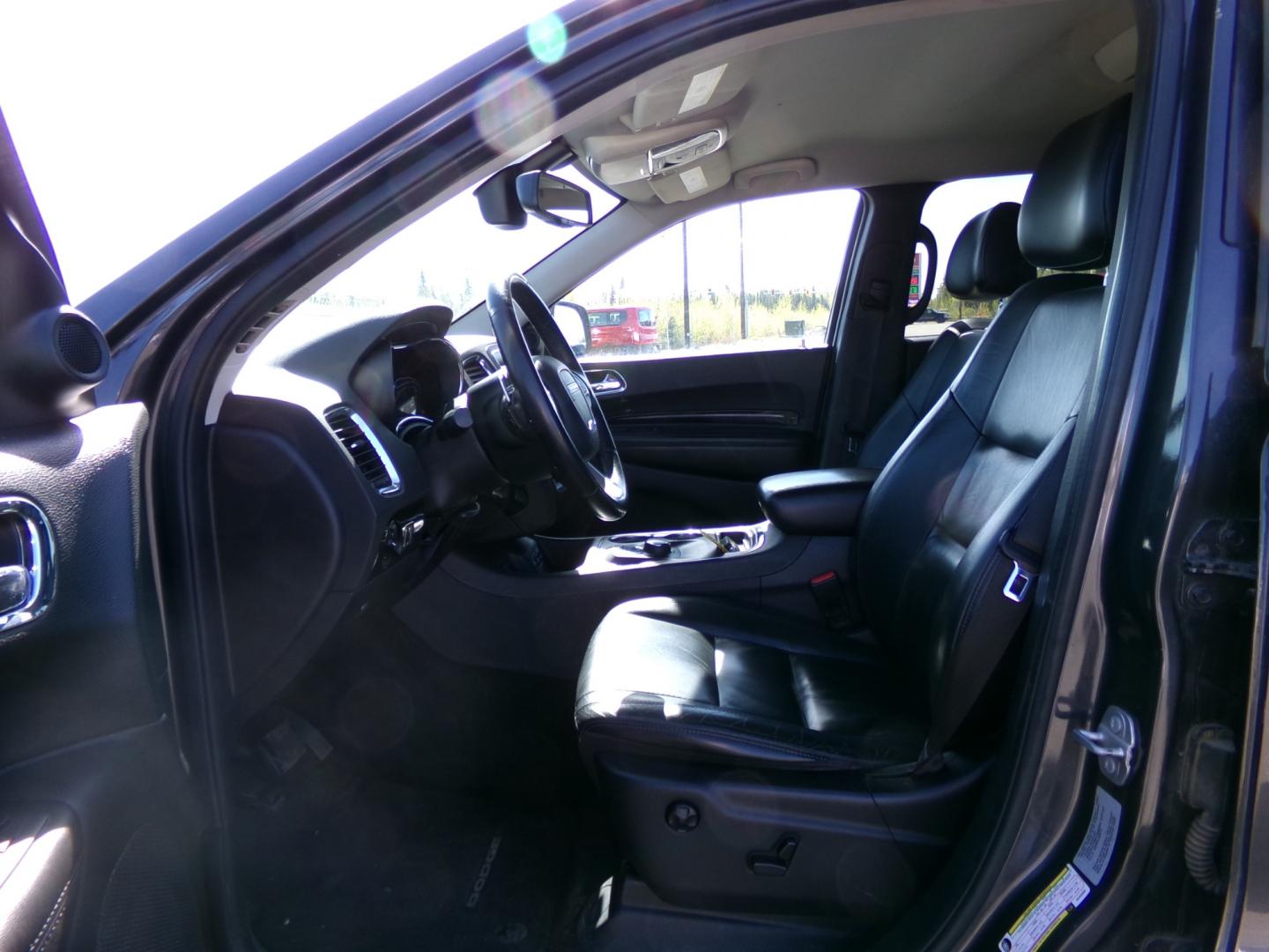 2016 Black /Black Dodge Durango Limited AWD (1C4RDJDG4GC) with an 3.6L V6 DOHC 24V engine, 8A transmission, located at 2630 Philips Field Rd., Fairbanks, AK, 99709, (907) 458-0593, 64.848068, -147.780609 - Photo#4